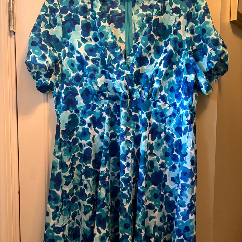 Elegant Blue Floral Maxi Dress